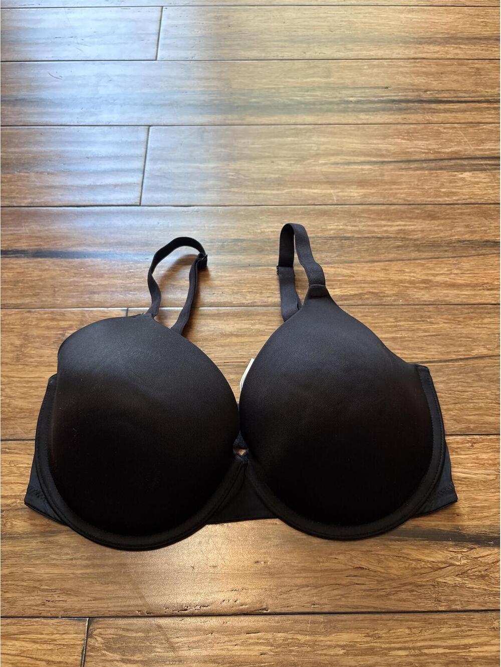 PINK Victoria's Secret Wear Everywhere T-Shirt Bra 34DD Black Lightly Lined